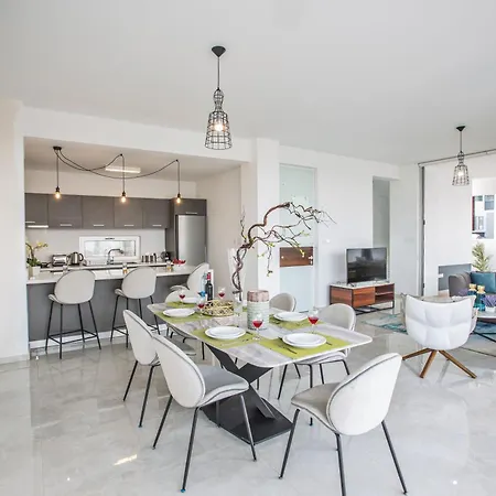 3 Schlafzimmer Ol26 Mit Pool In Σπίτι διακοπών *