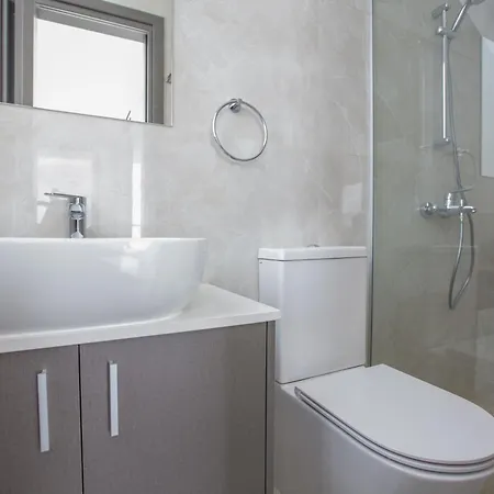 3 Schlafzimmer Ol26 Mit Pool In Protaras