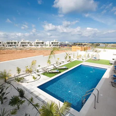 3 Schlafzimmer Ol26 Mit Pool In *