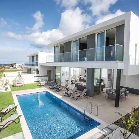 3 Schlafzimmer Ol26 Mit Pool In Holiday home Protaras